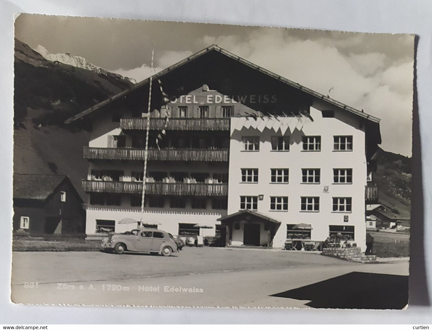 ZURS . Autriche . Hotel Edelweiss . Vue A Reconnaitre . - Zürs