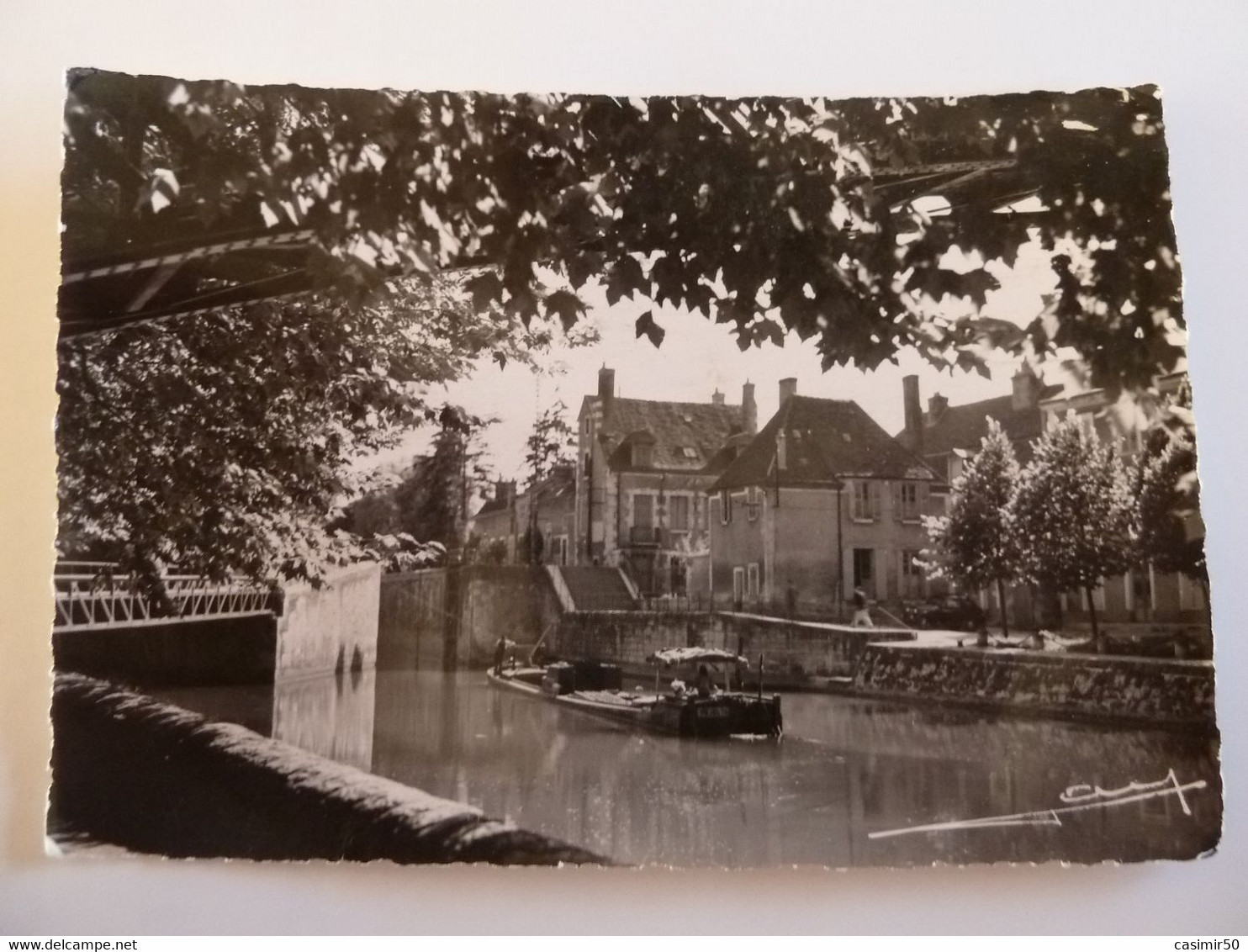 MONTARGIS   LES BORDS DU CANAL - Montargis