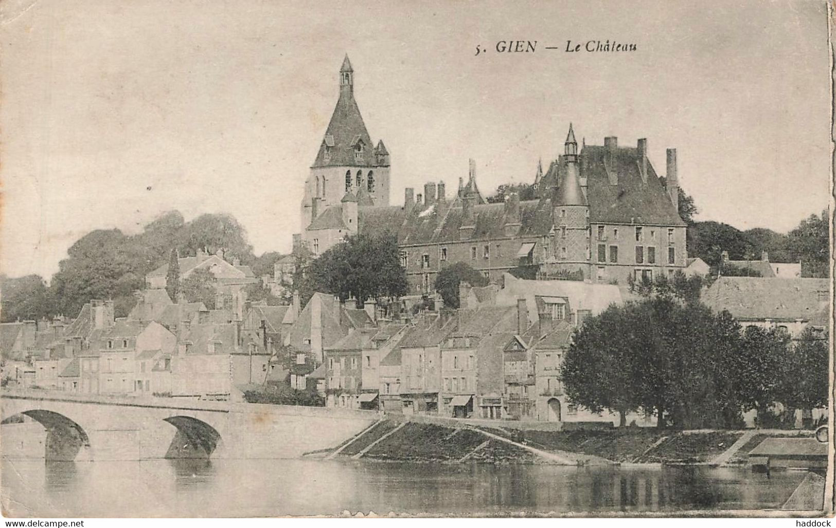 GIEN : LE CHATEAU - Gien