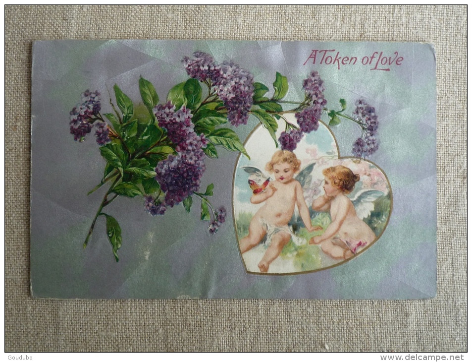 A Token Of Love Embossed Valentine Heart  Angels Watching Butterfly, Purple Flowers Chicago 1909. Voir Photos - Saint-Valentin