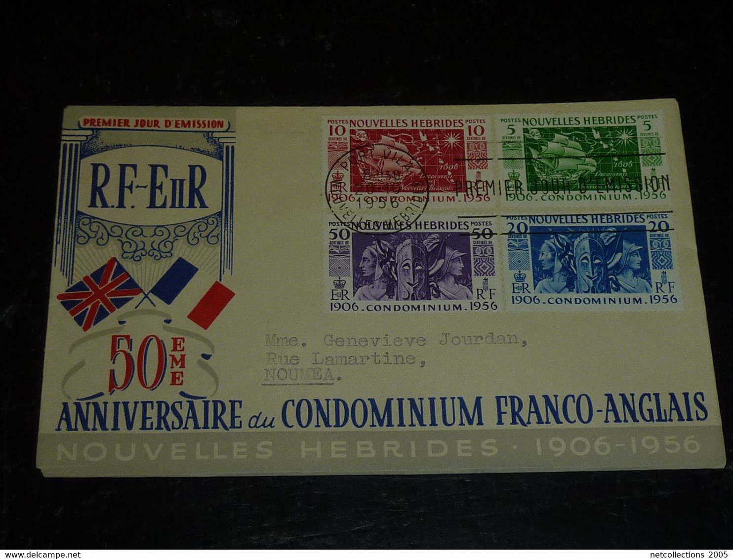 1ER JOUR NOUVELLES HEBRIDES 20/10/1956 EXPEDIER POUR LA NOUVELLE CALEDONIE - CACHET D'ARRIVEE NOUMEA 5/11/1956 (02-23) - Lettres & Documents