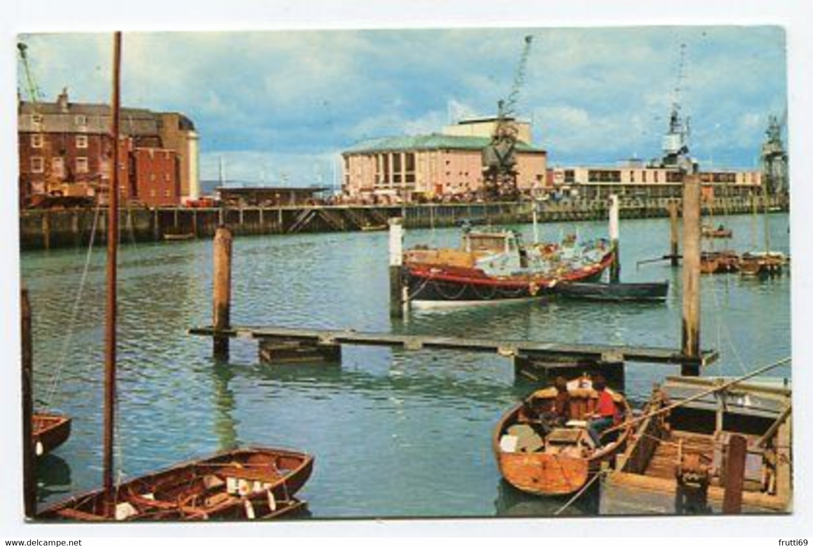 AK 115159 ENGLAND - Weymouth - The Harbour And New Pavillion - Weymouth