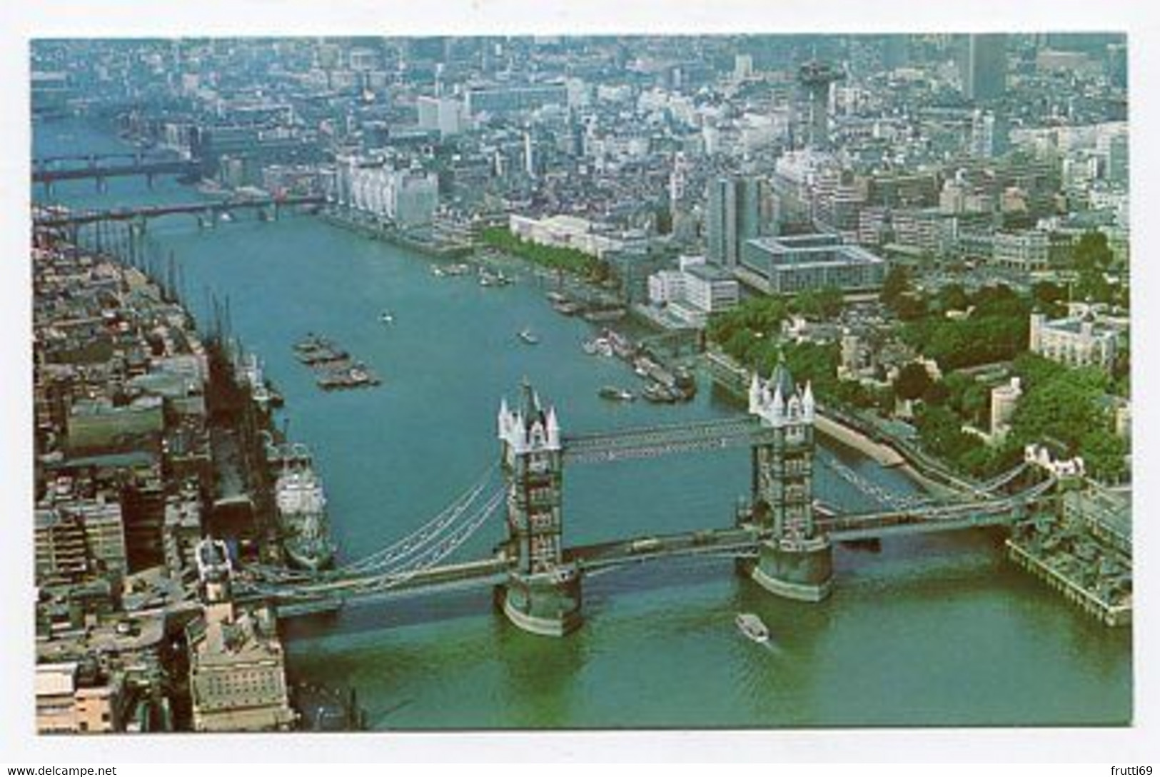 AK 115168 ENGLAND - London - Tower Bridge & River Thames - River Thames