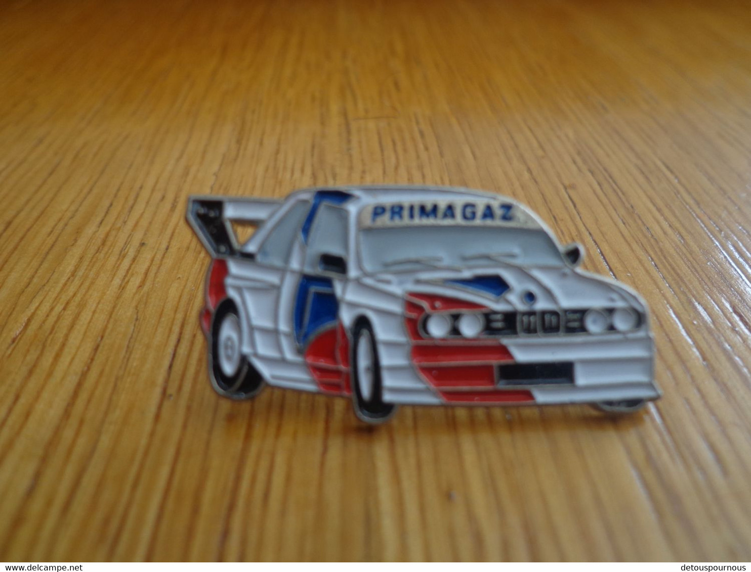 Pin's BMW M3 PRIMAGAZ TROPHEE ANDROS - BMW