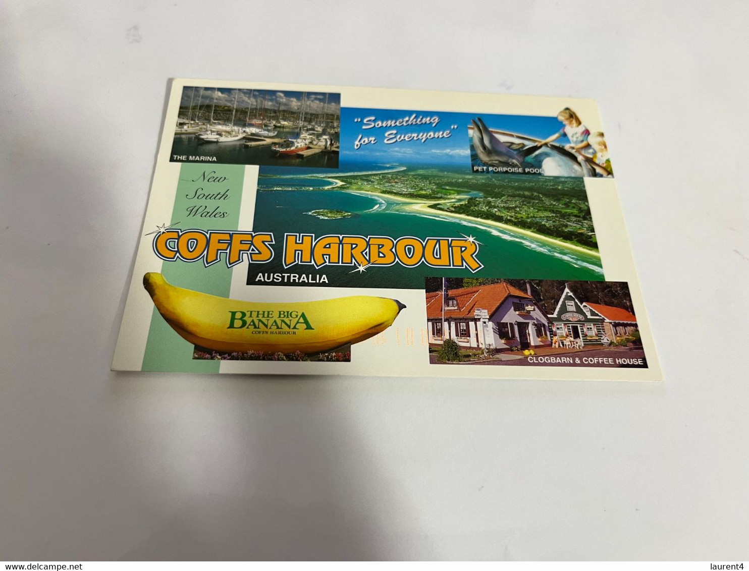 (3 Oø 21) Australia - NSW - (posted 1980 - With Bird Stamp) Coffs Harbour With Big Banana - Coffs Harbour