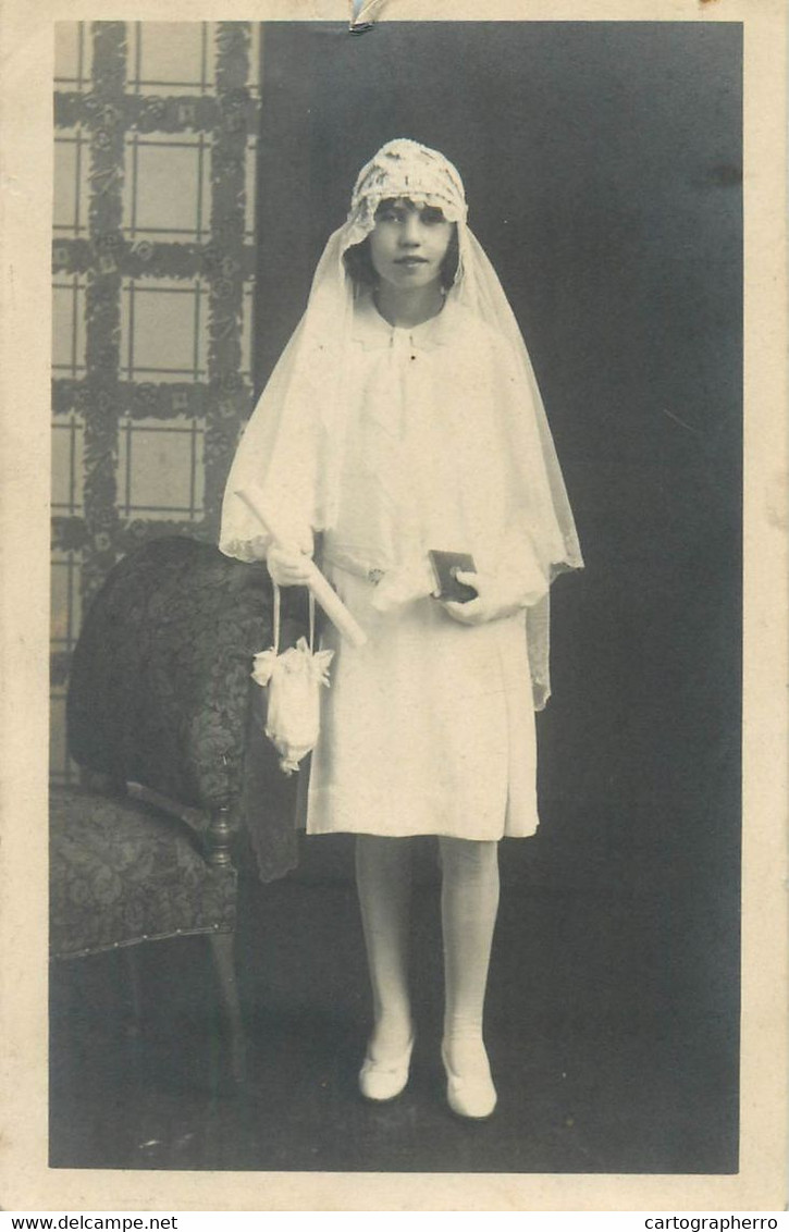 Children Portraits & Scene Vintage Photography Elegant Dressed Girl With Veil And Purse Communion - Communion