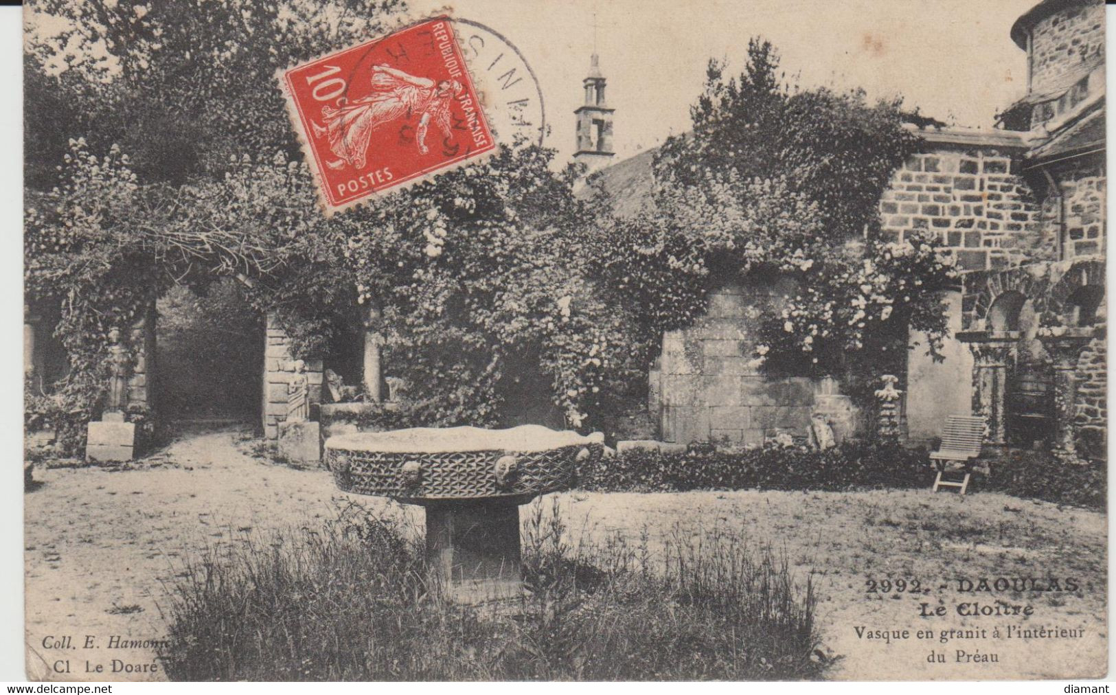 DAOULAS (29) - Le Cloître - Vasque En Granit à L'intérieur Du Préau - état Correct - Daoulas