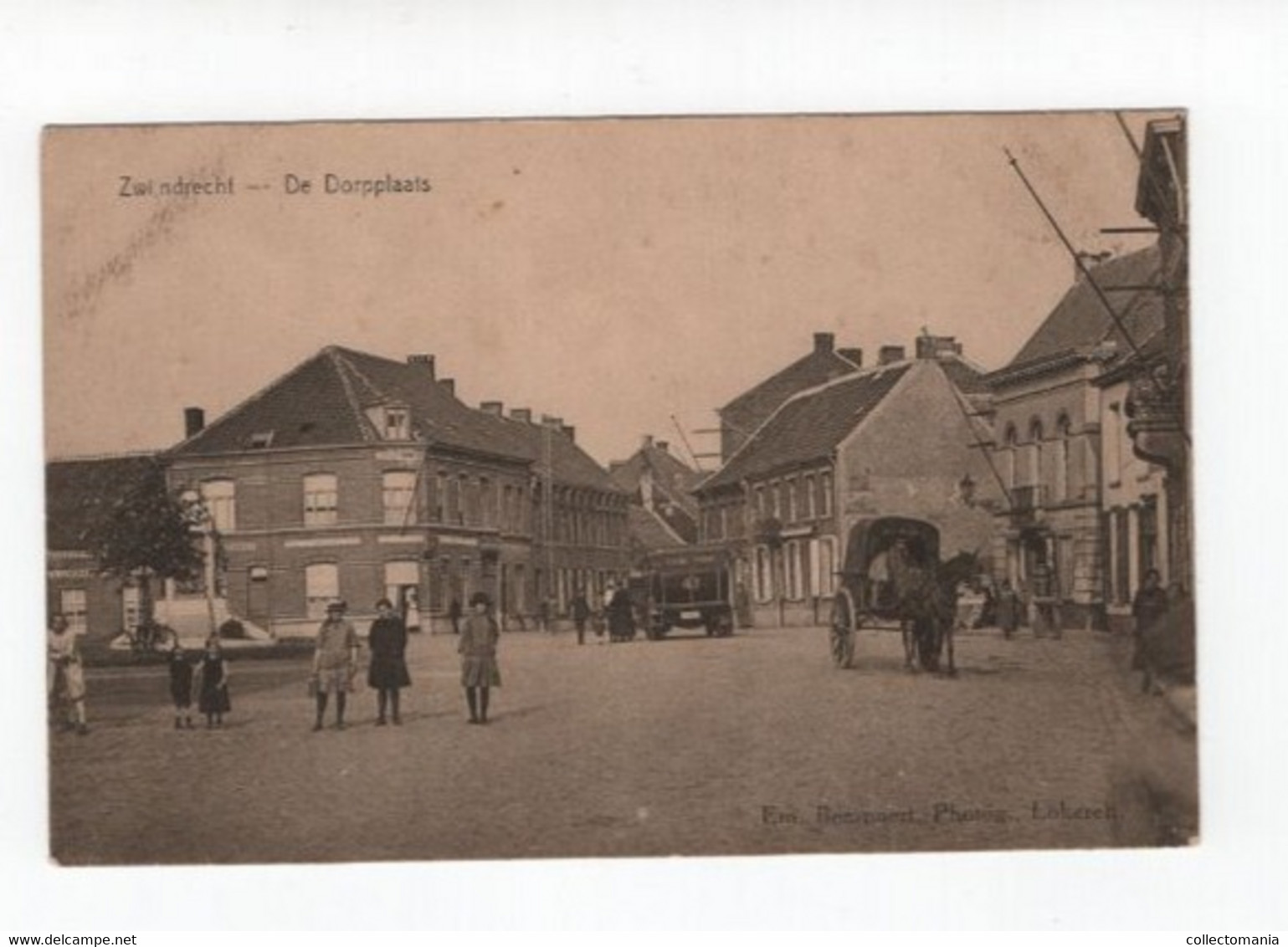 2 Oude Postkaarten Zwijndrecht  Dorpplaats Gemeentehuis - Zwijndrecht