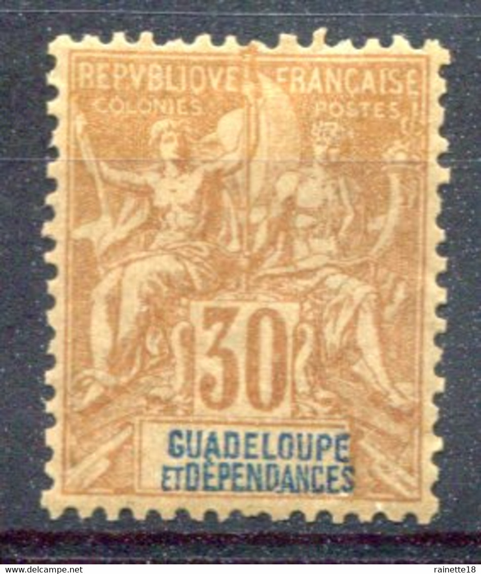 Guadeloupe   N°  35 * - Unused Stamps