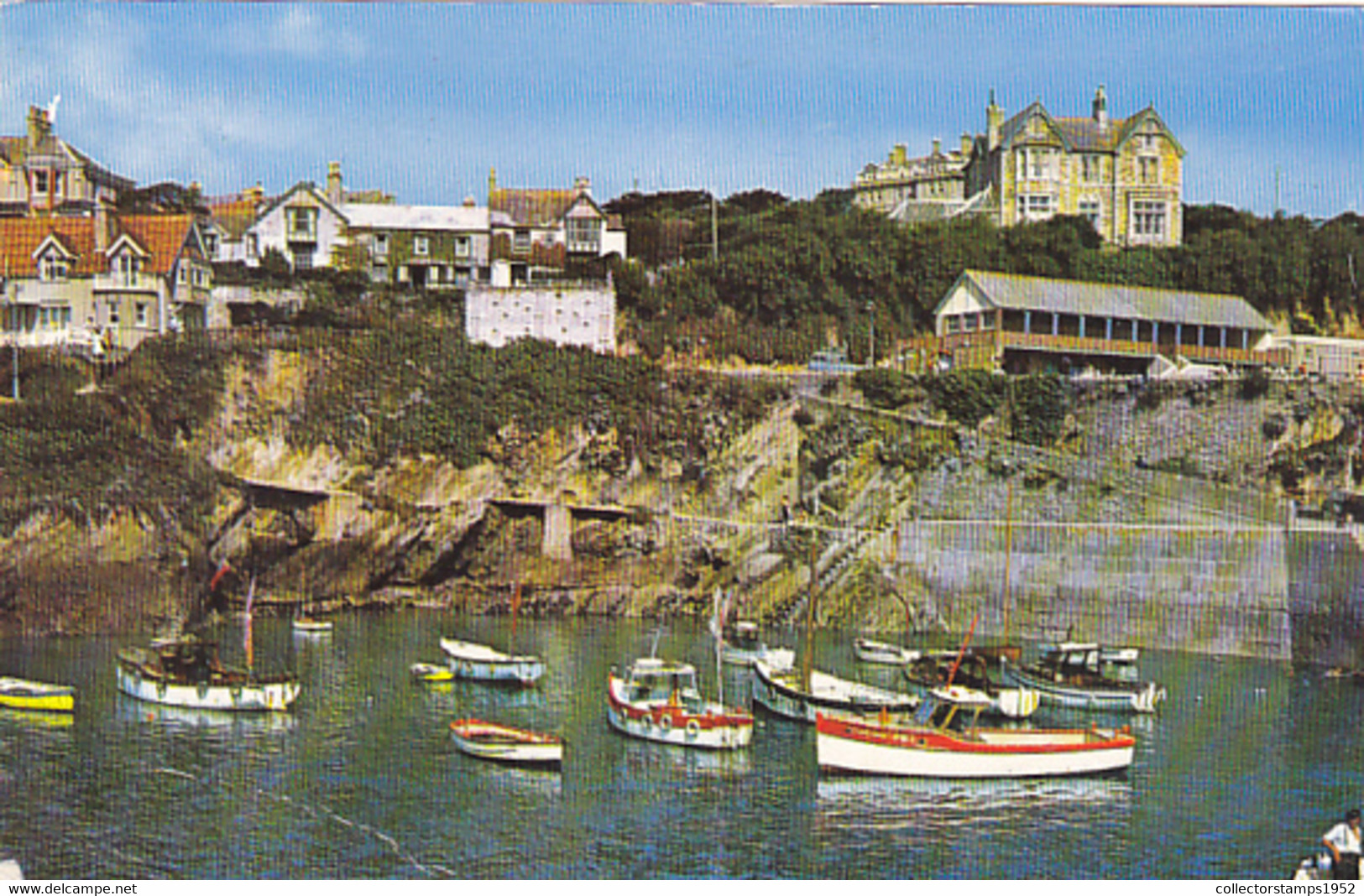 NEWQUAY HARBOUR, SEAFRONT, BOATS - Newquay