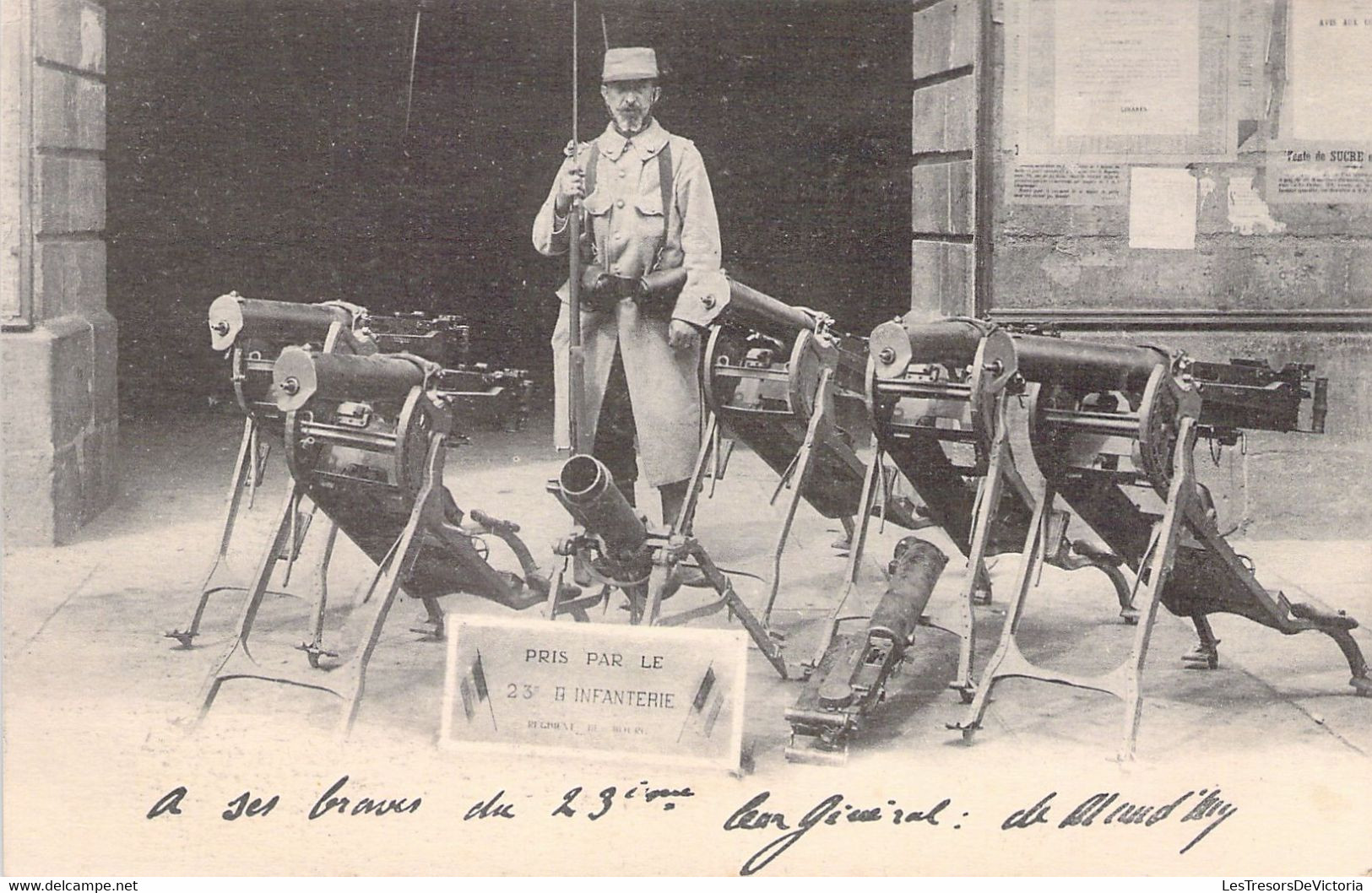 MILITARIAT - Pris Par Le 23è RI - Soldat Et Canon - Armes - Carte Postale Ancienne - Equipment