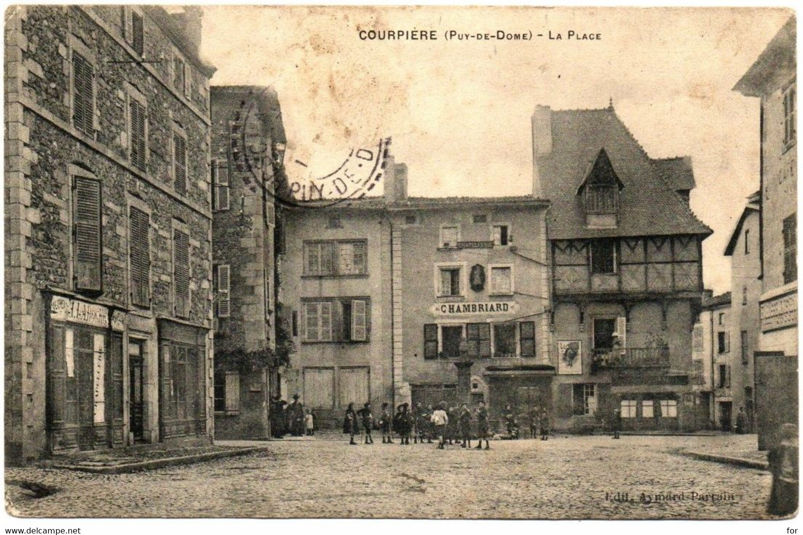 Puy De Dôme : COURPIERE : La Place : Animée - Chapellerie - Chambriard - Courpiere