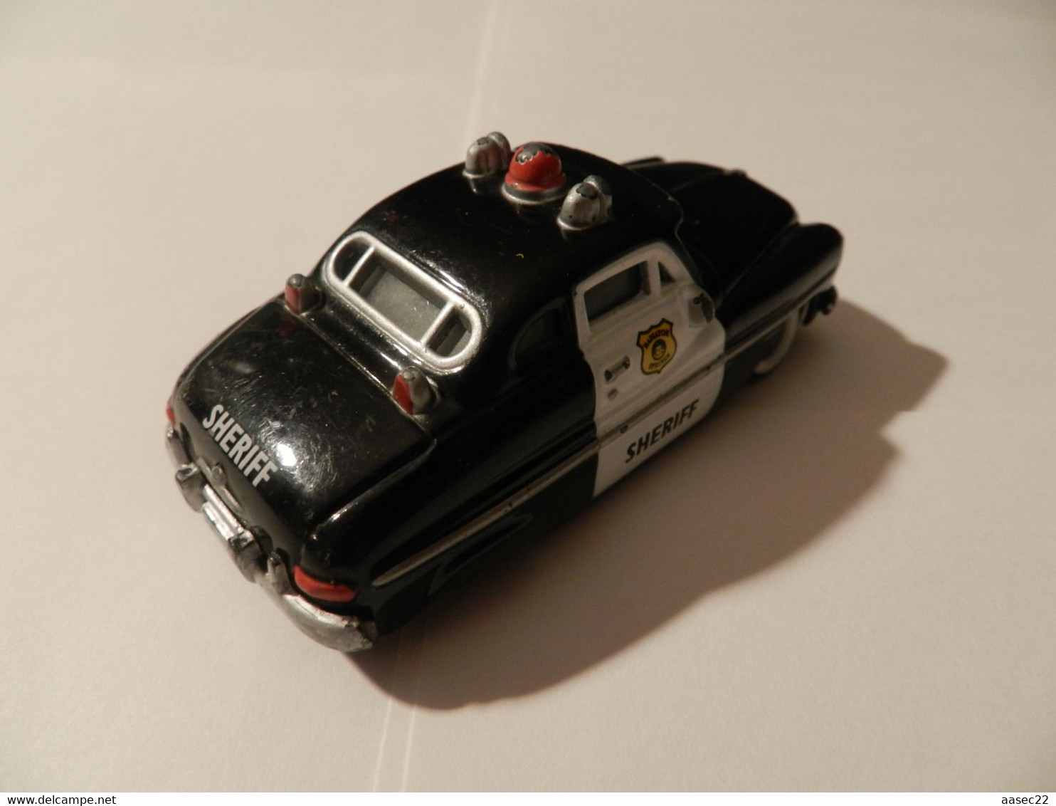 Disney Cars  Sheriff (lengte 85mm)    *** 3767   *** - Altri & Non Classificati