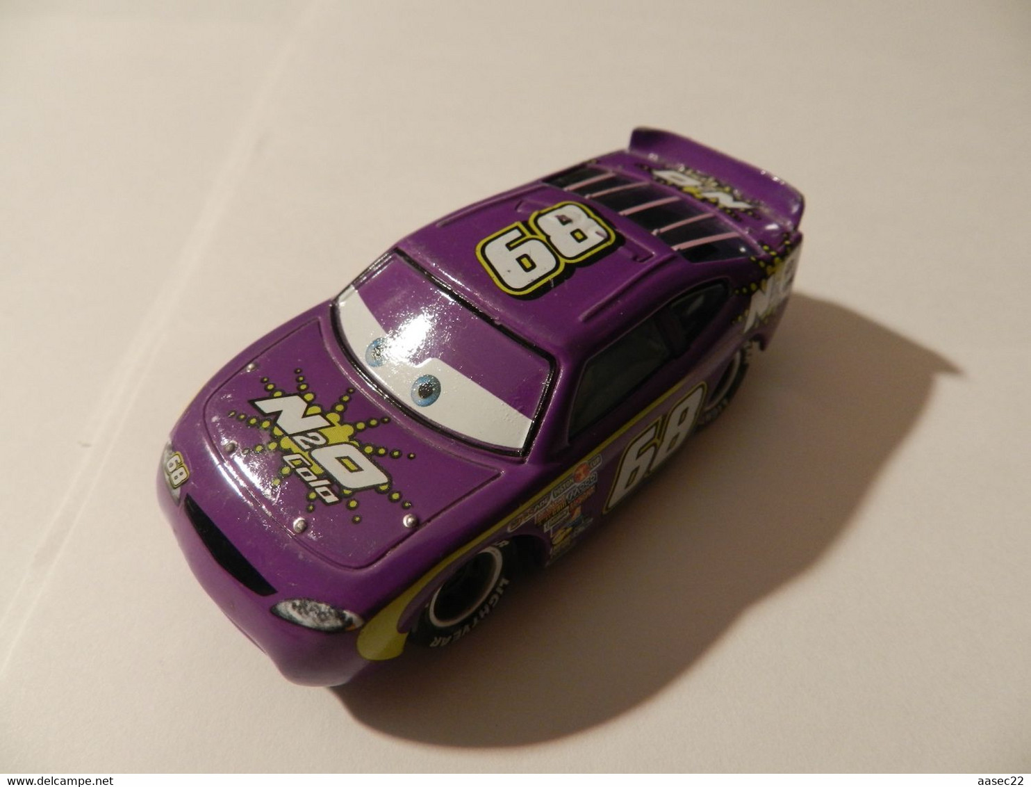 Disney Cars  N2O Cola (lengte 80mm)    *** 3721   *** - Other & Unclassified