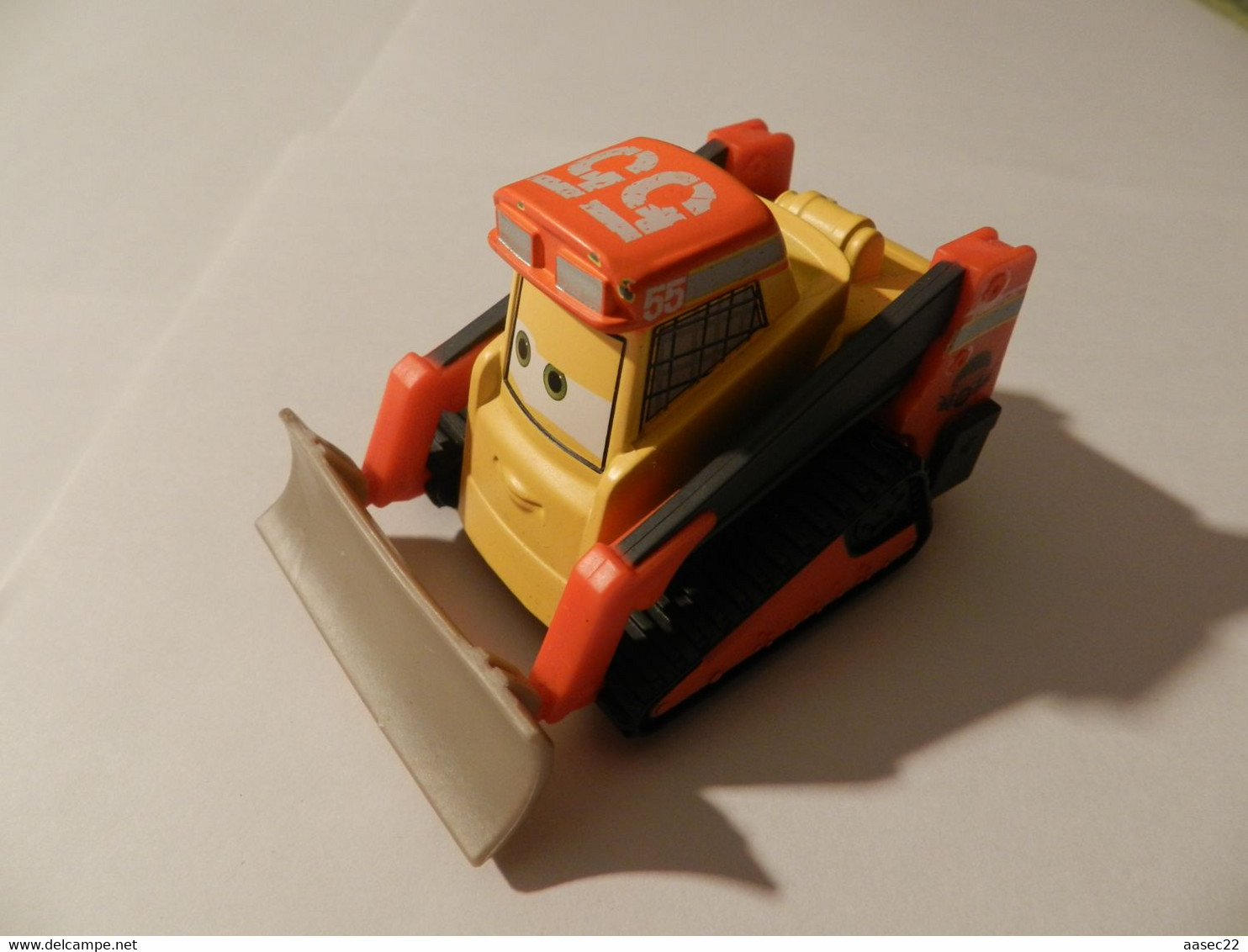 Disney Cars  Buldozer (lengte 82mm)    *** 3780   *** - Sonstige & Ohne Zuordnung