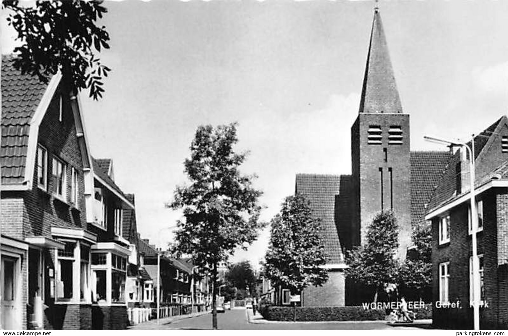 E524 - Wormerveer Ger. Kerk Met Straat - Uitg. Eikenboom - - Wormerveer