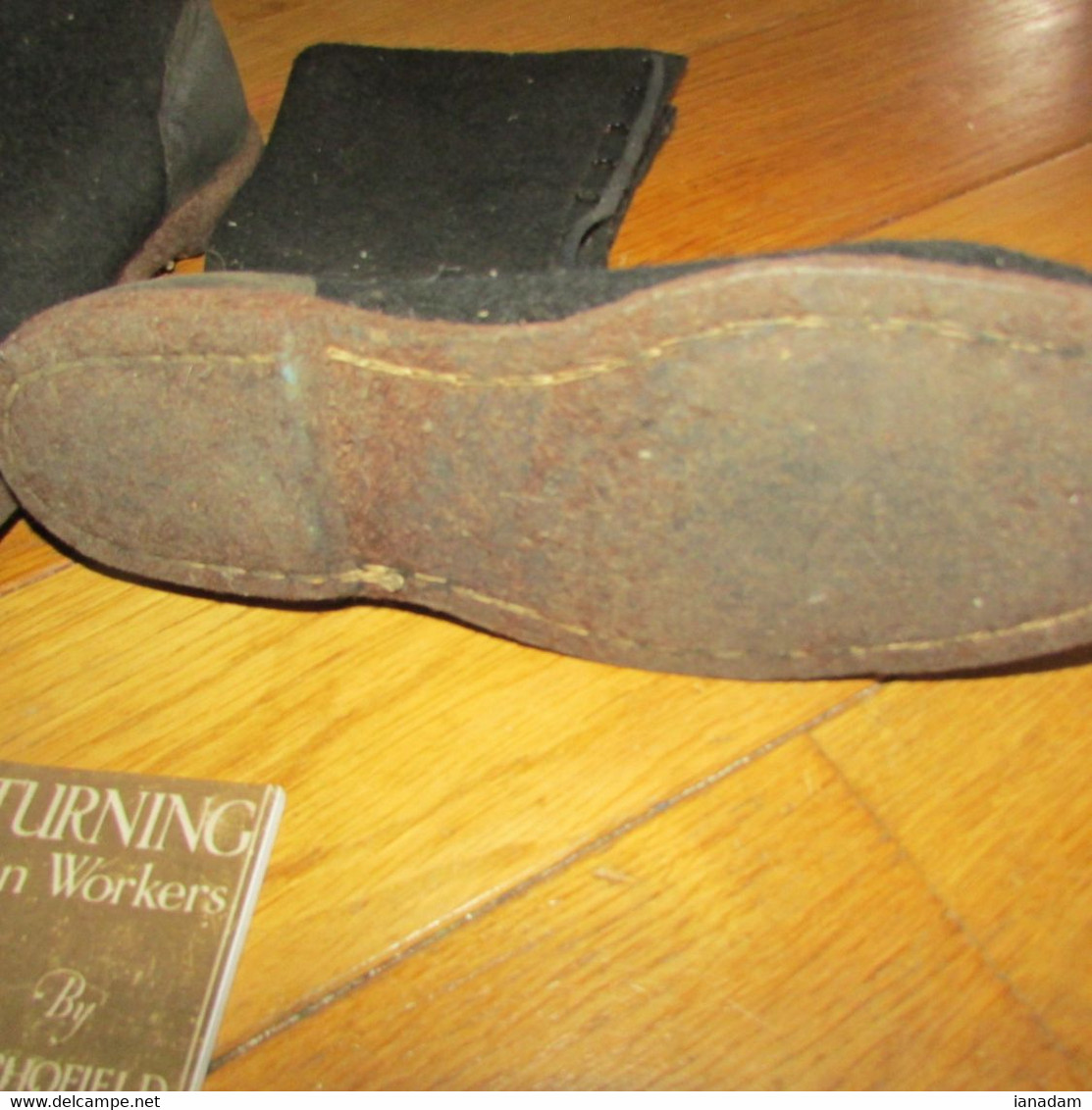 RARE WW1 Ammunition Workers Felt Boots & Book - 1914-18