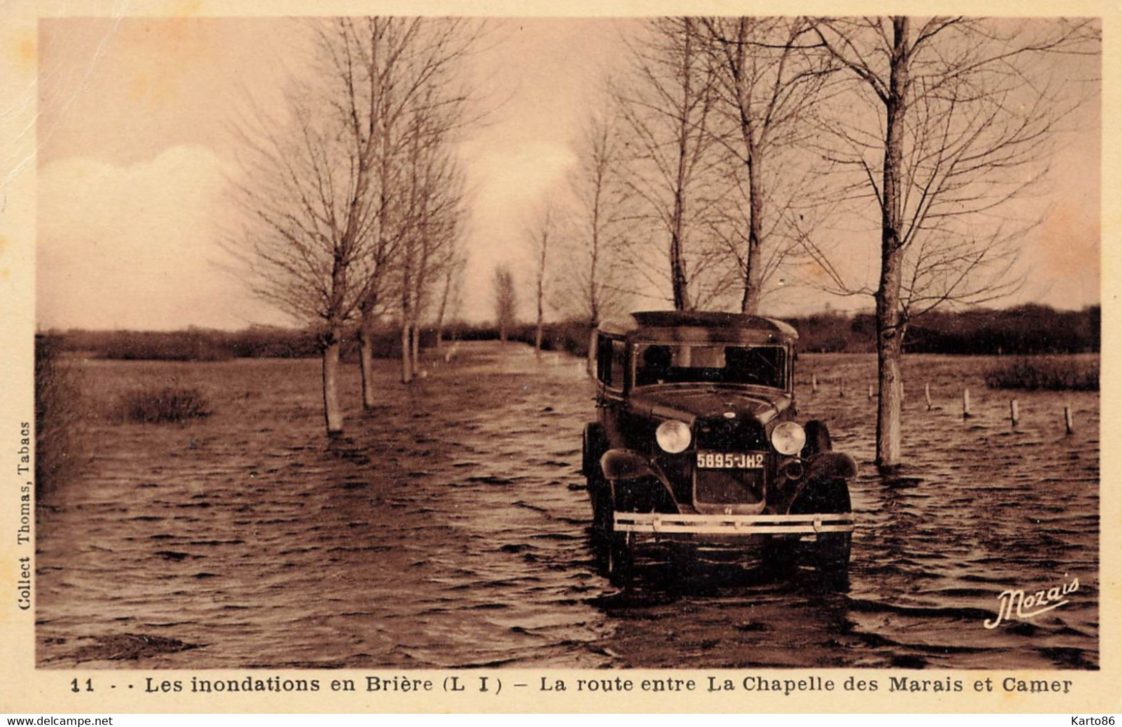 Les Inondations En Brière N°11 * La Route Entre La Chapelle Des Marais Et Camer * St Joachim * Automobile Ancienne - Saint-Joachim