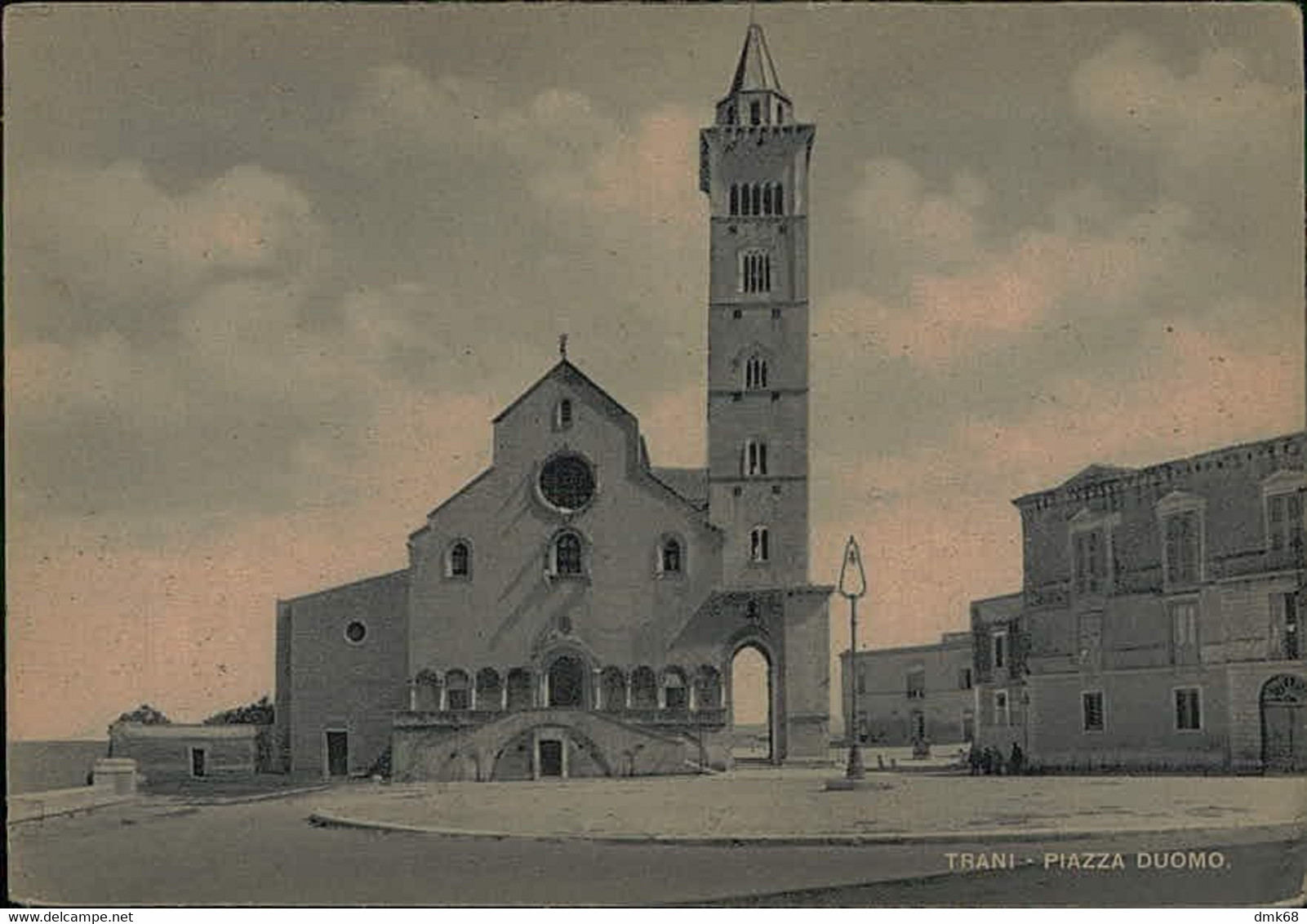 TRANI - PIAZZA DUOMO - EDIZIONE A. BARCA - 1950 (14272) - Trani