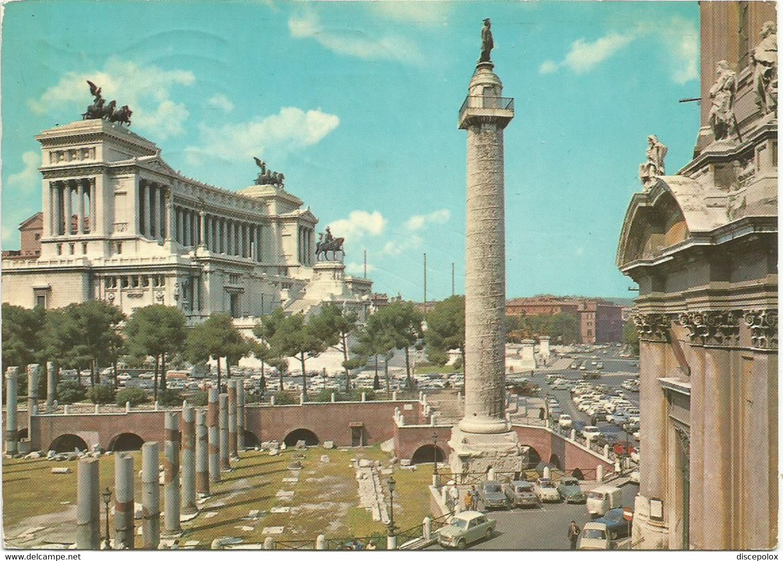 AC5610 Roma - Altare Della Patria - Monumento A Vittorio Emanuele II Colonna Traiana - Auto Cars Voitures / Viaggiata - Altare Della Patria