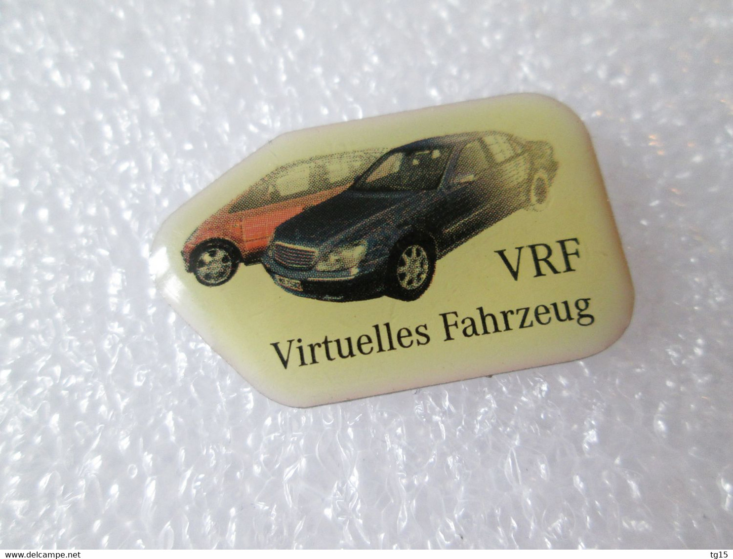 PIN'S    MERCEDES-BENZ   VRF - Mercedes