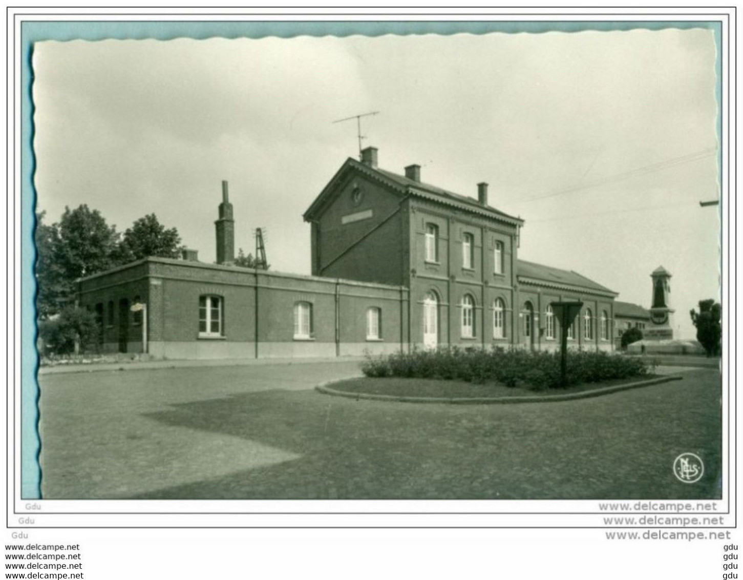 Forchies-la-Marche" Gare " Neuve - Fontaine-l'Evêque