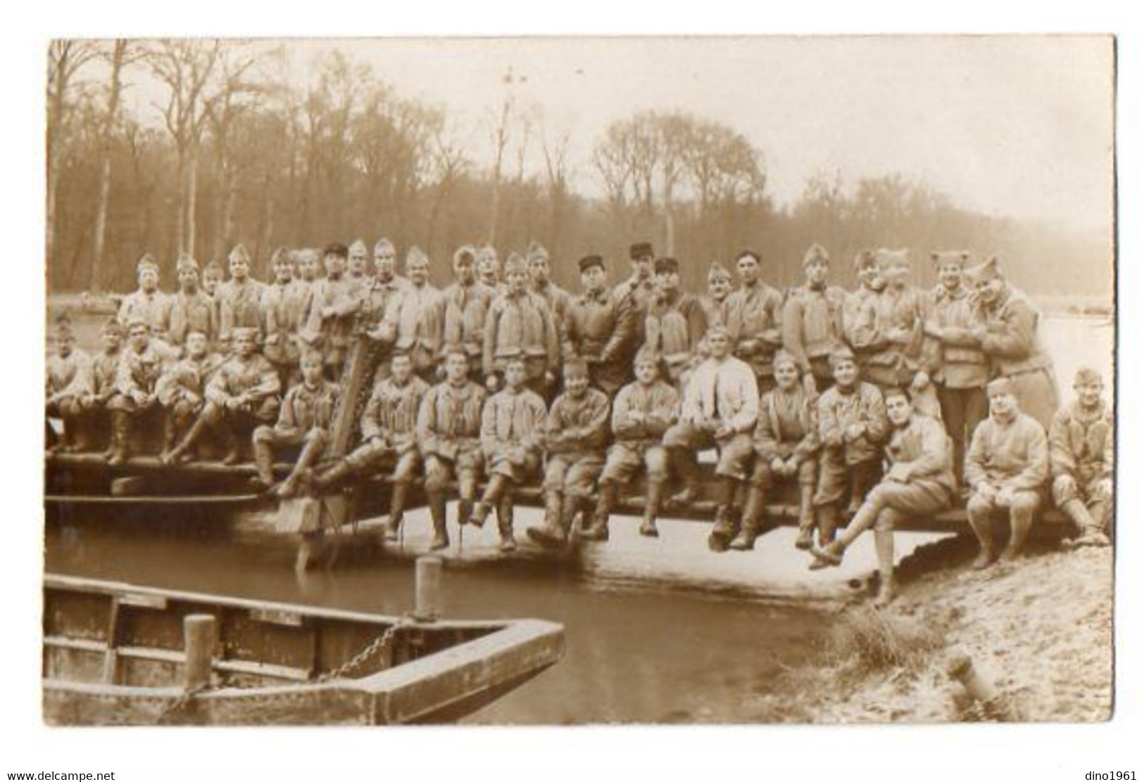 CPA 3336 - MILITARIA - Carte Photo Militaire - AVIGNON - Génie Militaire - Un Groupe De Pontonniers - Personen