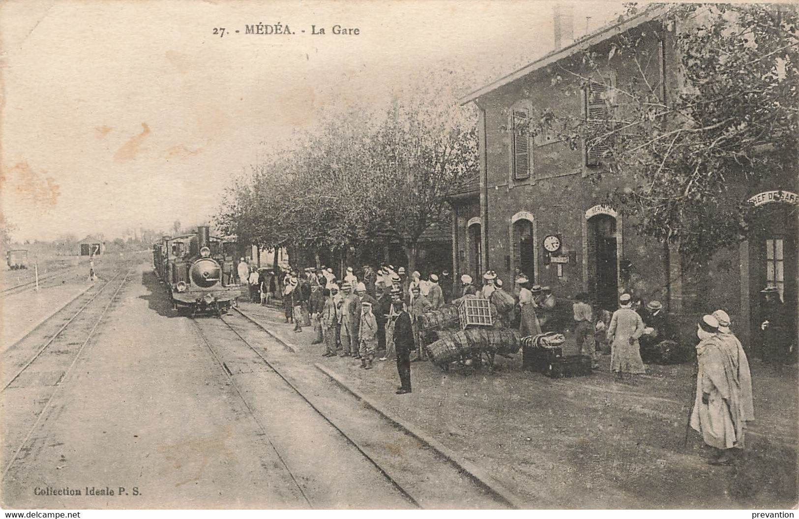 MEDEA - La Gare - Carte Avec Train à Vapeur Très Animée Et Circulé En 1919 - Medea