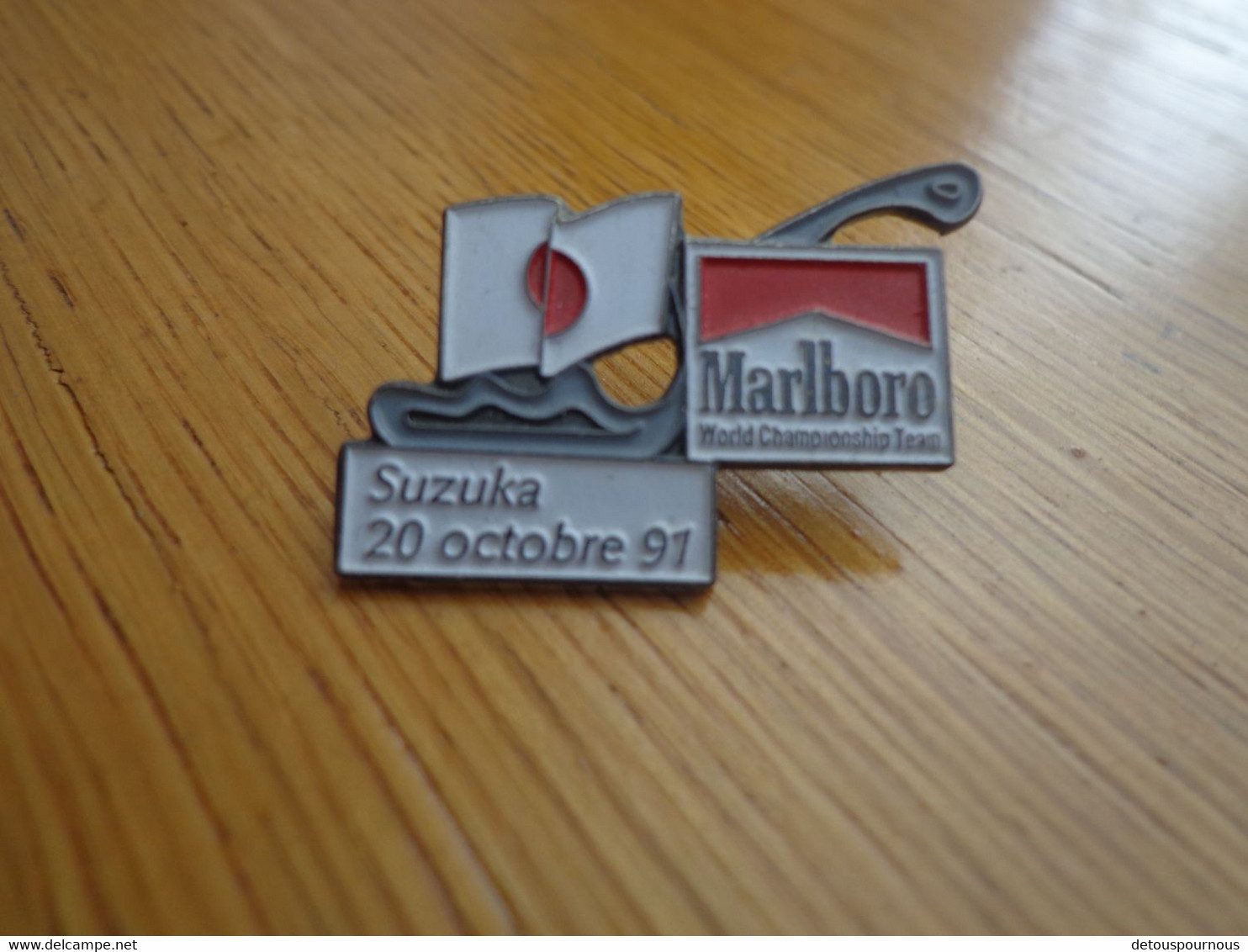 Pin's F1 SUZUKA 20 OCTOBRE 1991, WORLD CHAMPIONSHIP TEAM - F1