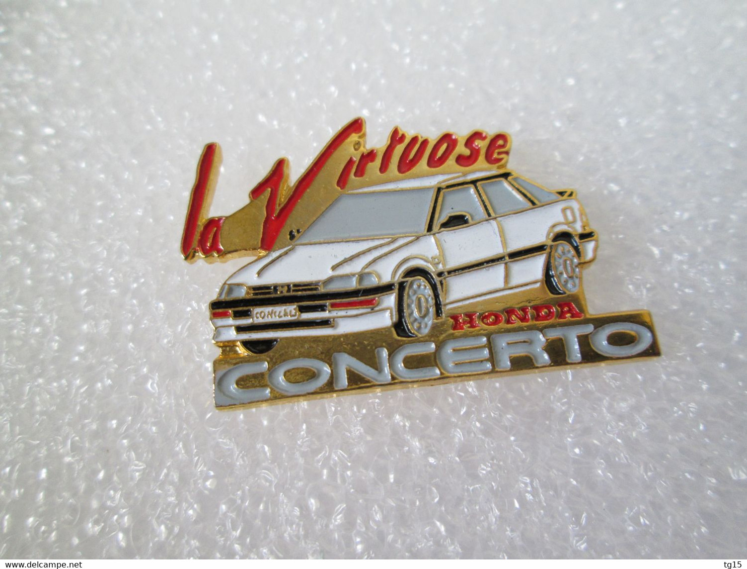 PIN'S   HONDA  CONCERTO   LA  VIRTUOSE - Honda