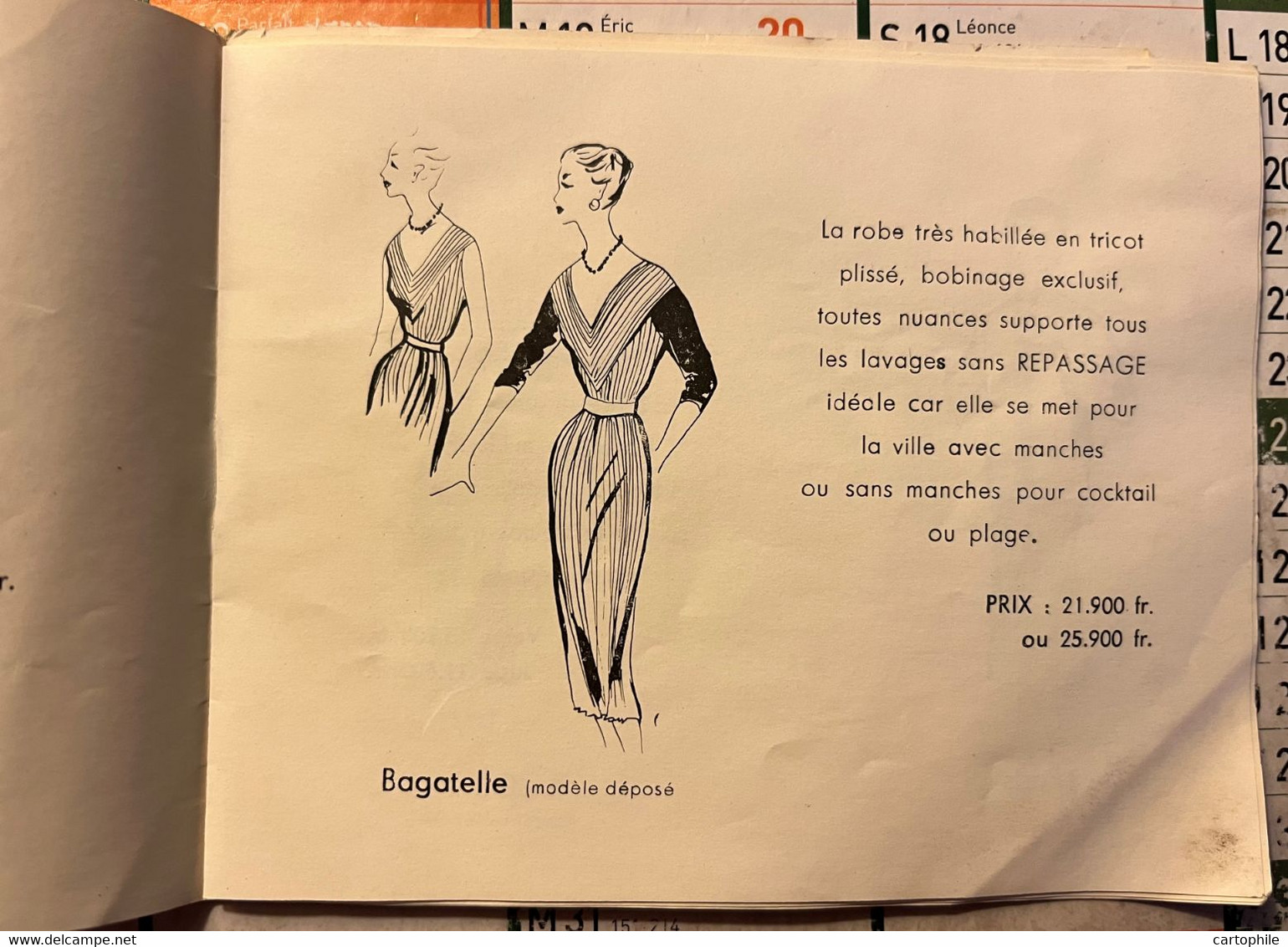 Depliant Publicité Illustrée Boutique De Mode Féminine 6 Place De La Madeleine à Paris Vers 1950 - Publicités