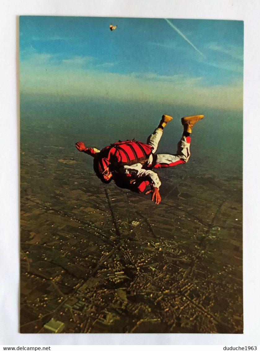 CPSM.  Parachutisme - Chute Libre. Centre école Parachutisme - Parachutisme