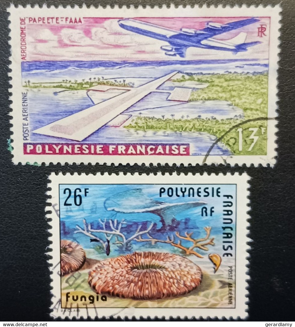 Polynésie Française Lot De 2 Timbres - Fungia - Avion- - Collections, Lots & Séries