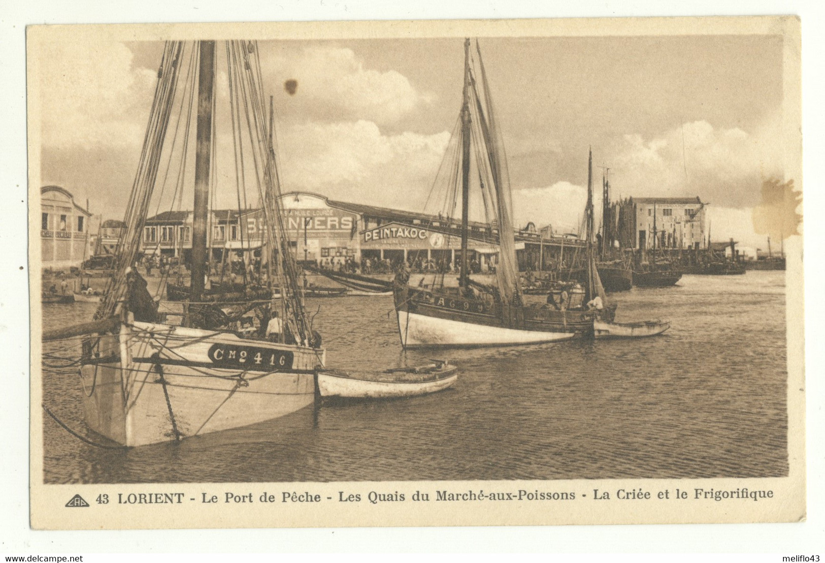 56/ CPA - Lorient - Le Port De Peche - Les Quais - La Criée Et Le Frigorifique - Lorient