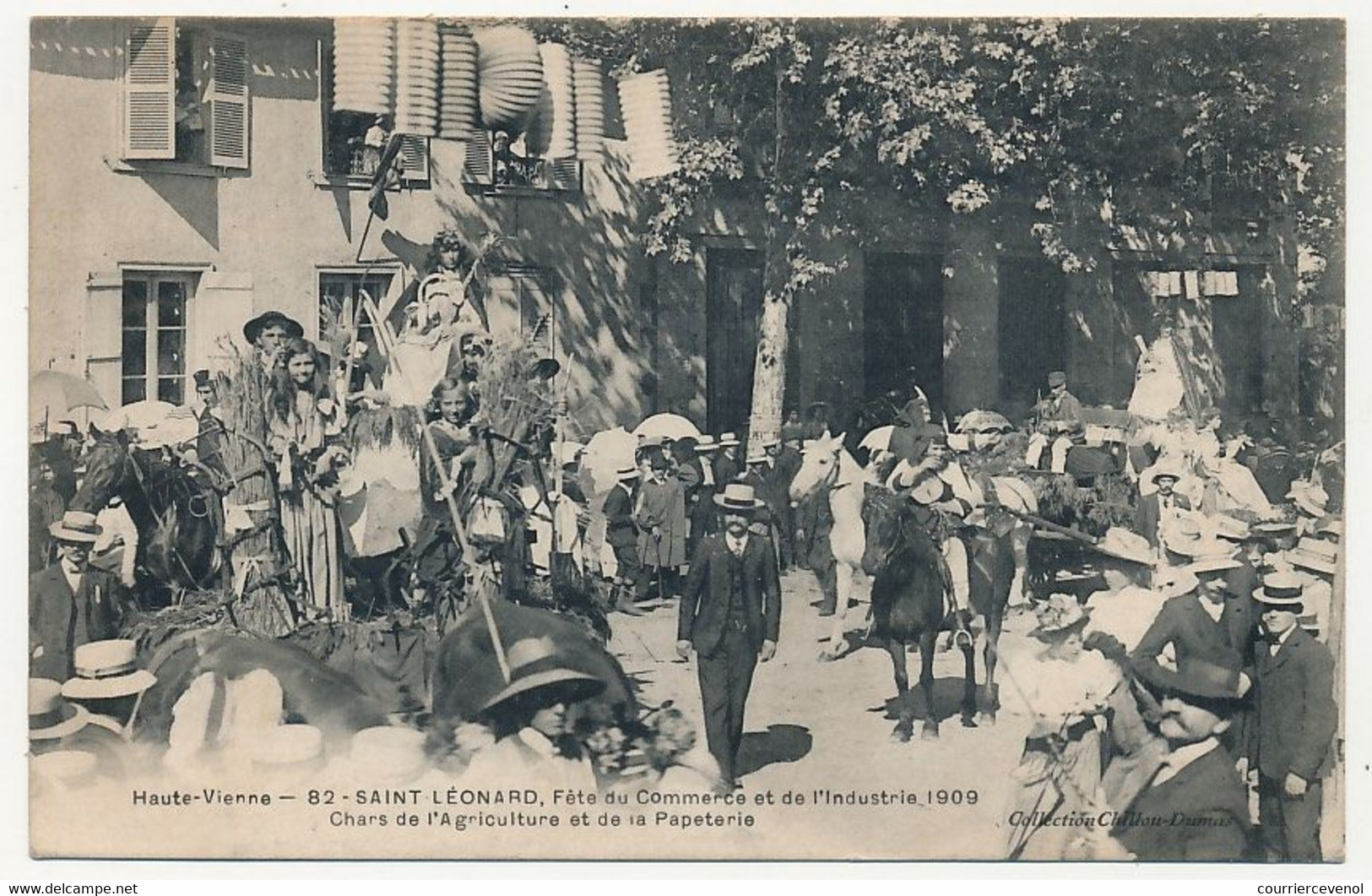 CPA - SAINT LÉONARD (Haute Vienne) - Fête Du Commerce Et De L'Industrie - Chars De L'Agriculture Et De La Papeterie 1909 - Saint Leonard De Noblat