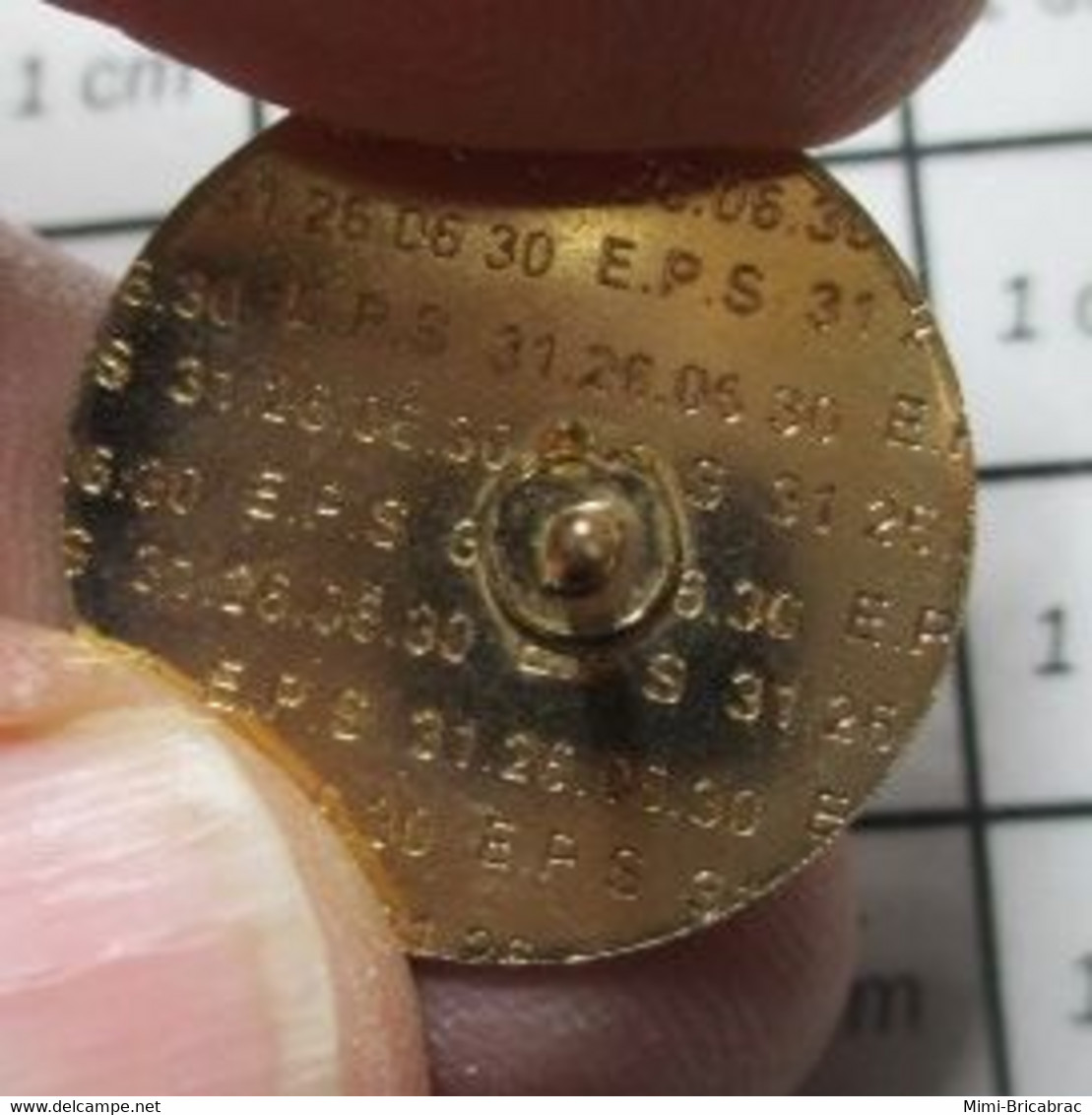 312c Pin's Pins / Beau Et Rare / ASSOCIATIONS / ETIQUETTES DE FROMAGES CLUB TYROSEMIOPHILE DE FRANCE - Associations