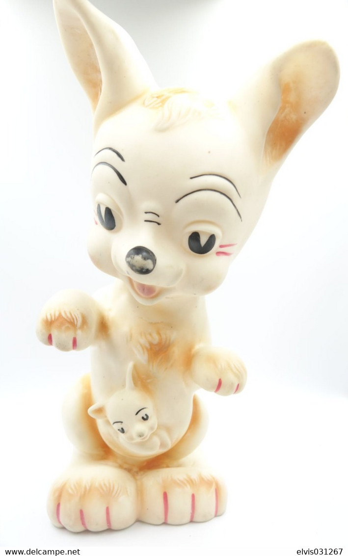 PIEPER POUET SQUEAKY: KANGAROO  - L=32 - Rubber - Vinyl -1950's - Schtroumpfs