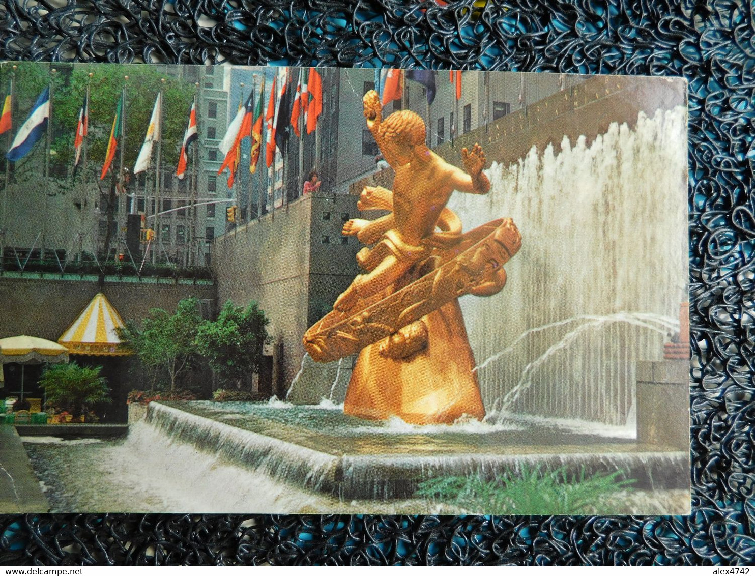 Sunken Plaza, Rockefeller Center, Envoyée En 1974 à Fayt-Lez-Manage (R16) - Parks & Gärten