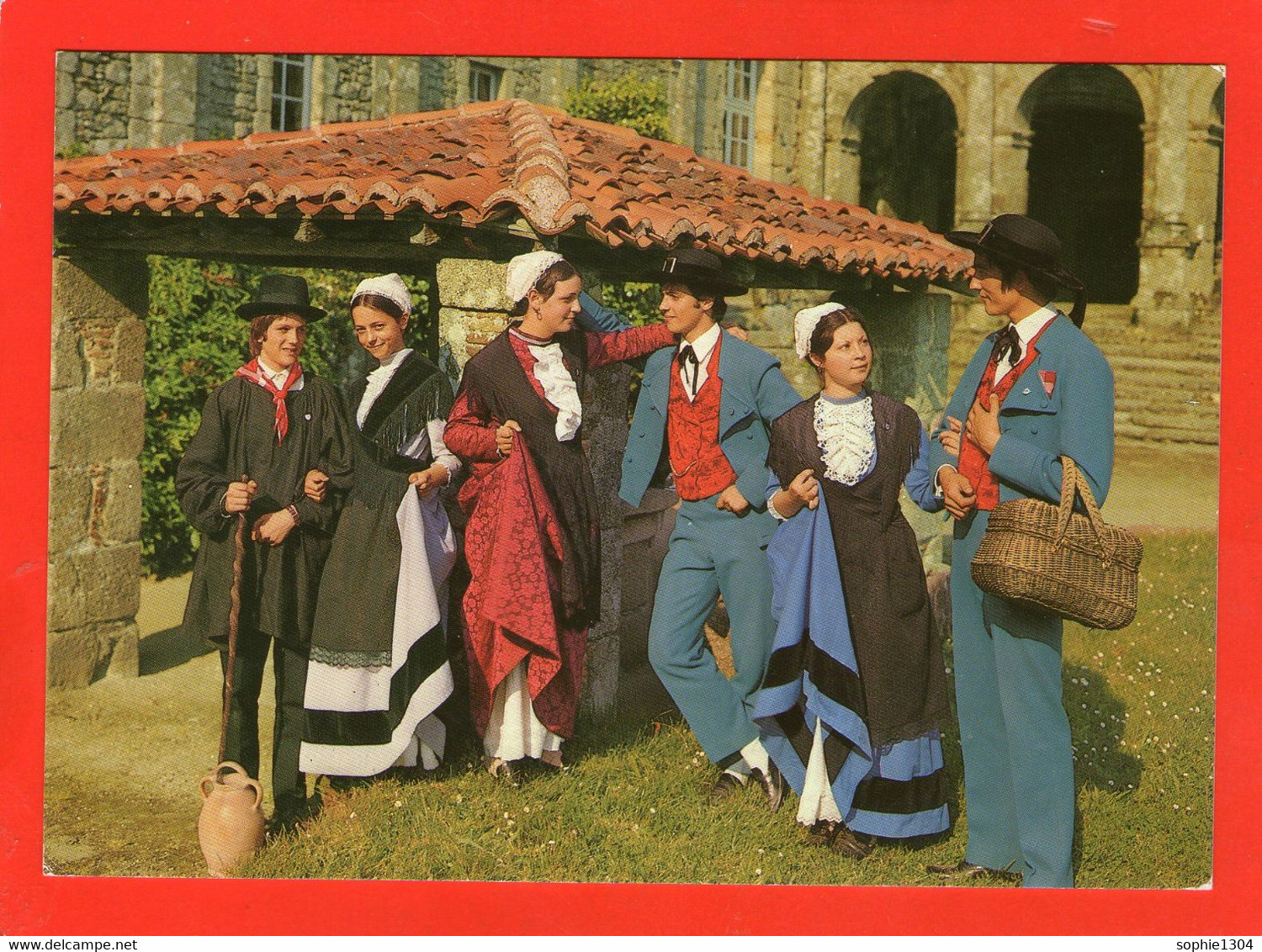 "Les Joyeux Vendeens Du Boupère"   - COSTUMES  - - Poitou-Charentes