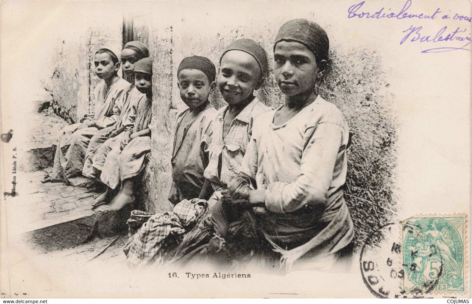 ALGERIE - S10569 - Types Algériens - Enfants Assis Dans Une Rue - L1 - Enfants