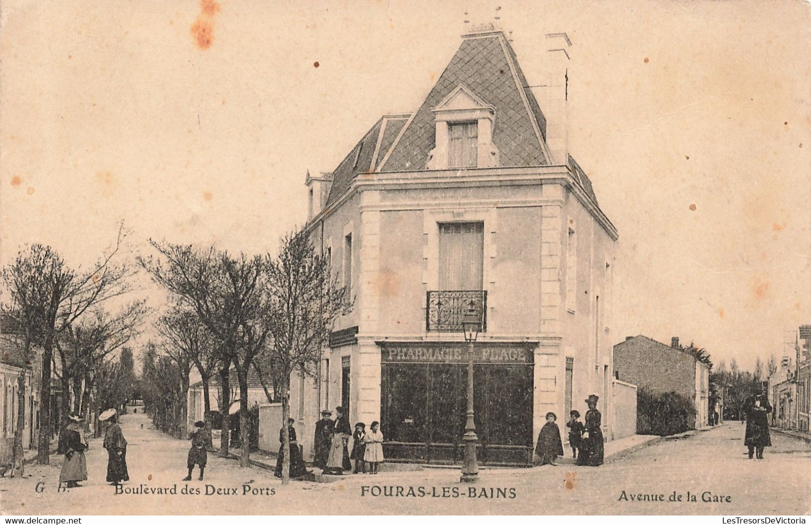 France - Fouras Les Bains - Boulevard Des Deux Ports - Avenue De La Gare - Animé - Pharmacie - Carte Postale Ancienne - Fouras-les-Bains