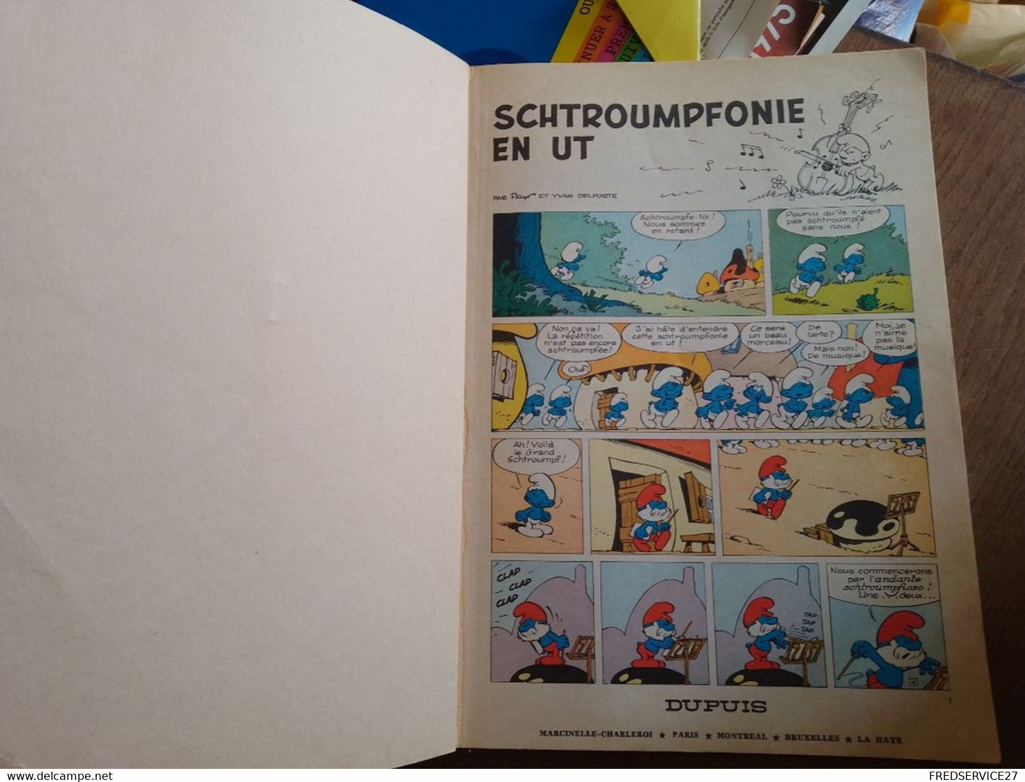 73 // SCHTROUMPFONIE EN UT / DUPUIS  / ET LE SCHTROUMPFEUR DE PLUIE / OFFERT PAR LE RESEAU TOTAL - Schtroumpfs, Les - Los Pitufos