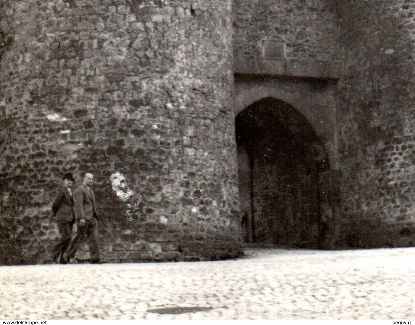 Luxembourg. Carte-photo. Les Trois Tours. Porte Médiévale (  XII Et XIV - S.  Prison).  1940 - Luxembourg - Ville