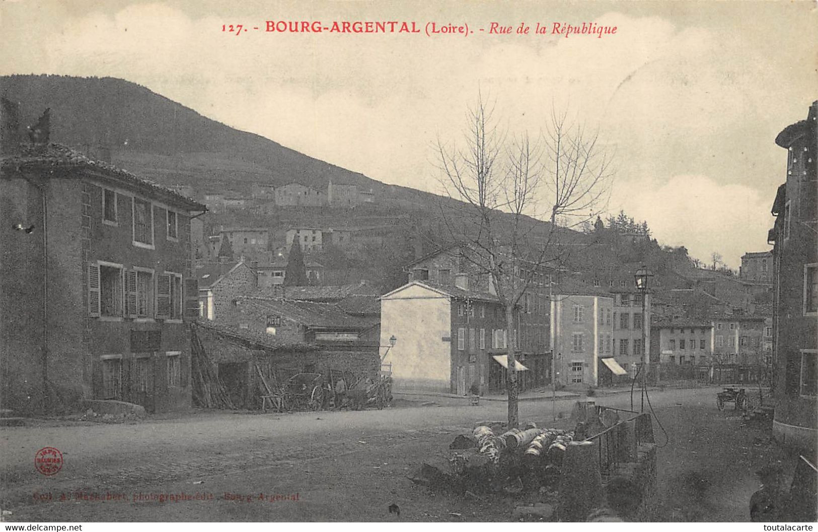 CPA 42 BOURG ARGENTAL RUE DE LA REPUBLIQUE - Bourg Argental