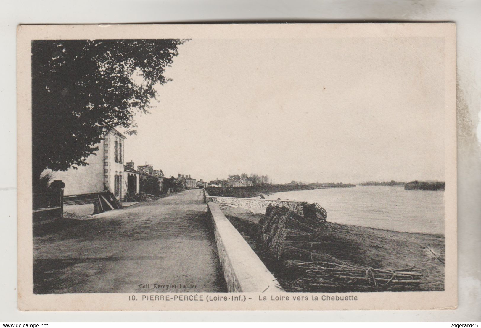 CPSM LA CHAPELLE SUR MER (Loire Atlantique) - PIERRE PERCEE : La Loire Vers La Chebuette - La Chapelle Basse-Mer