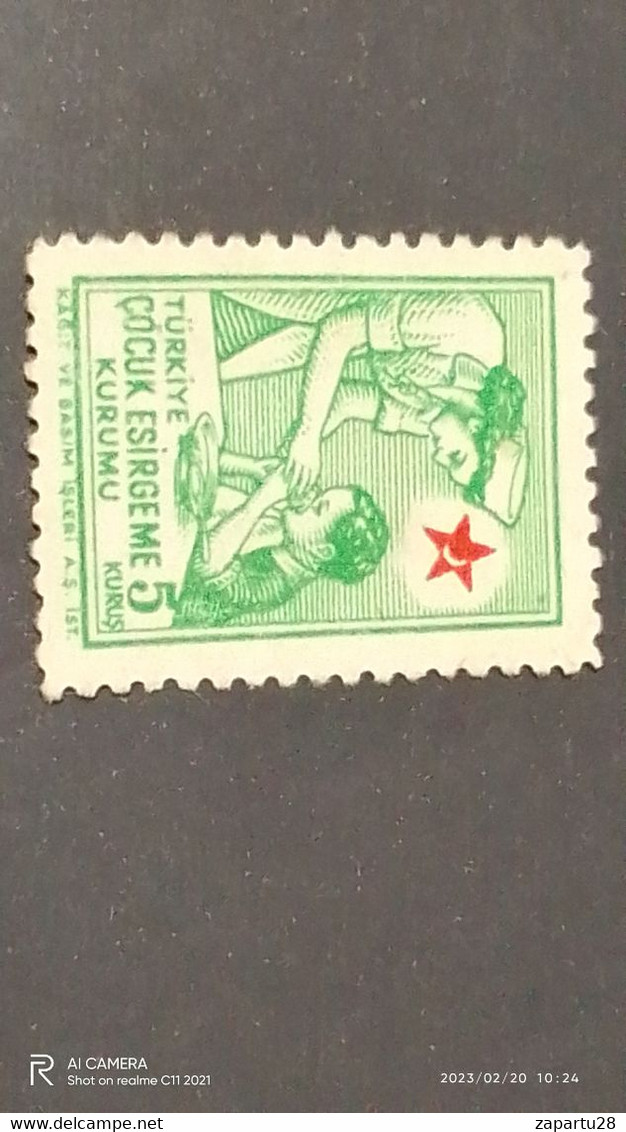 TÜRKEY--YARDIM PULLARI-1950- 60-  ÇOCUK ESİRGEME KURUMU  5K (*) - Timbres De Bienfaisance