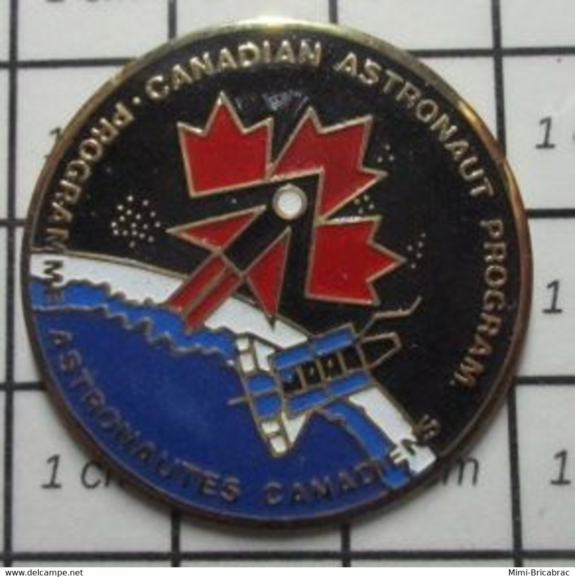 812d Pin's Pins / Beau Et Rare /  ESPACE / PROGRAMME ASTRONAUTES CANADIENS CANADIAN ASTRONAUT PROGRAM - Espacio