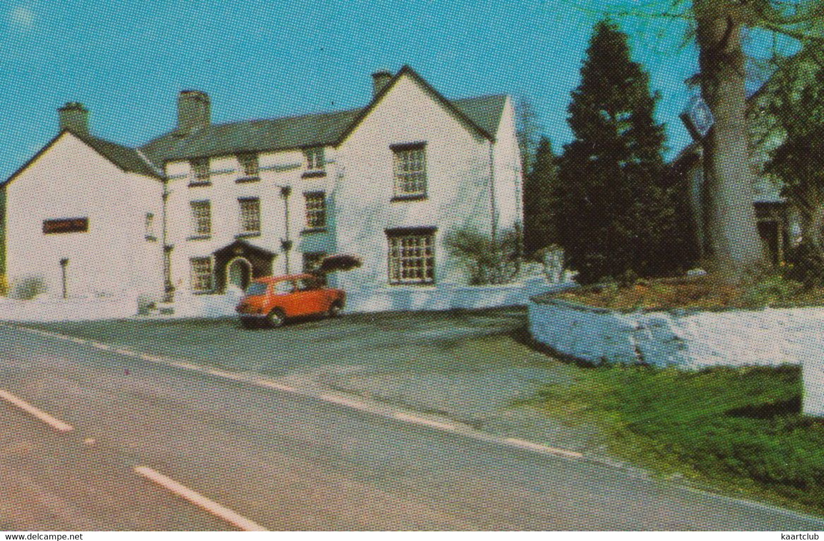 Brigands Inn, Mallwyd, Machynlieth, Montgomeryshire - (Wales, U.K.) - Austin Mini - Montgomeryshire