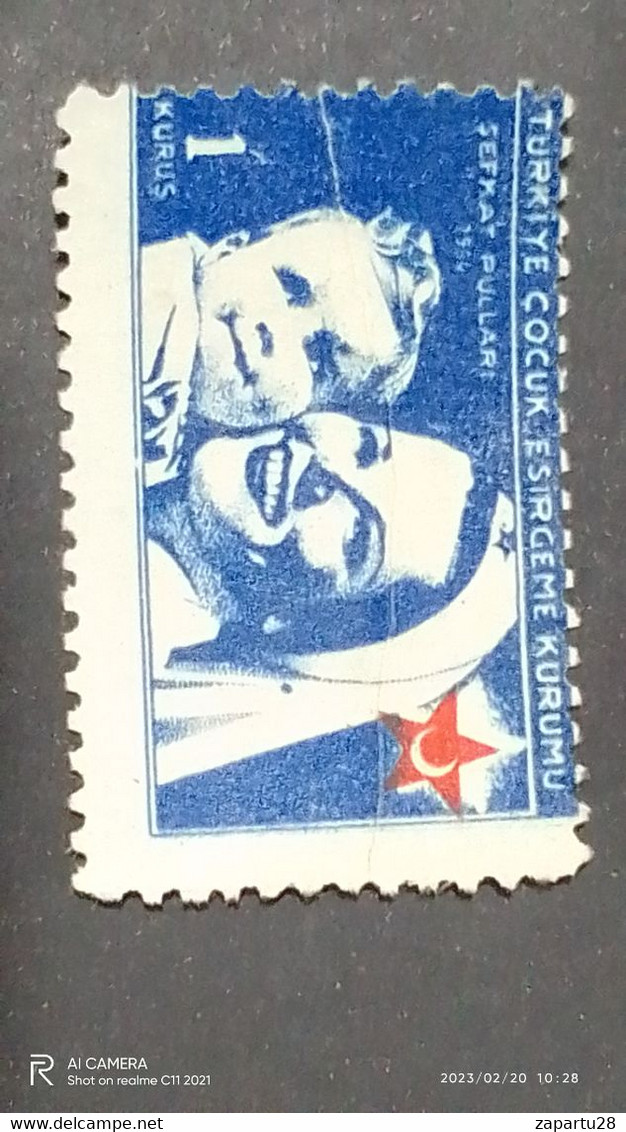 TÜRKEY--YARDIM PULLARI-1940- 50-  ÇOCUK ESİRGEME KURUMU  1K(*) - Timbres De Bienfaisance