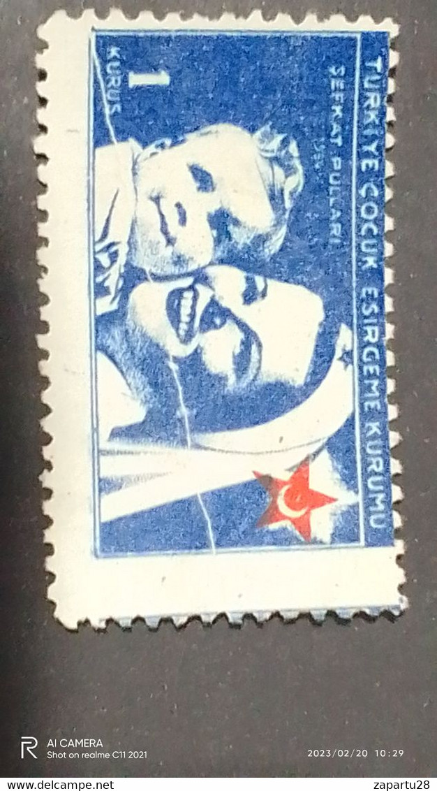 TÜRKEY--YARDIM PULLARI-1940- 50-  ÇOCUK ESİRGEME KURUMU  1K(*) - Timbres De Bienfaisance